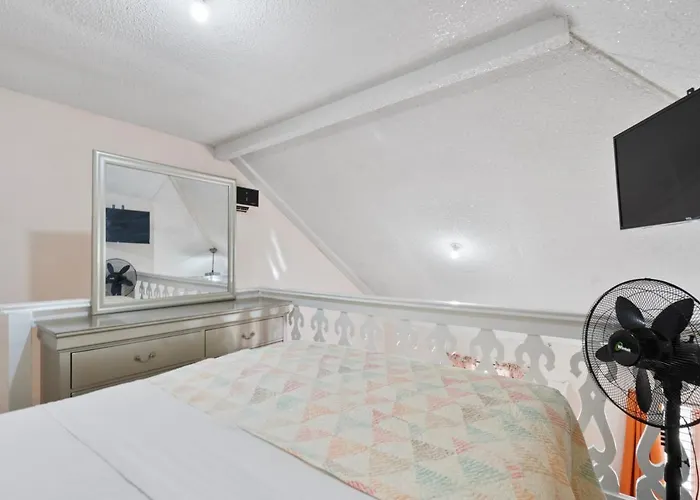 Shaw Park Gem 12d Apartamento